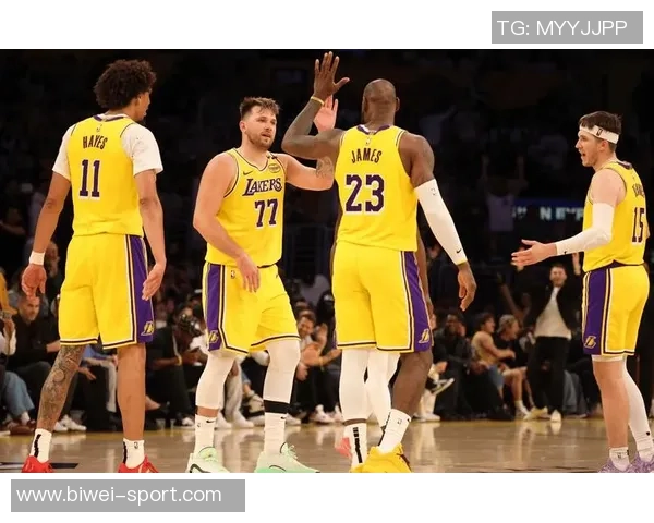 老詹能否逆袭里夫斯湖人或迎来白人三少时代的挑战